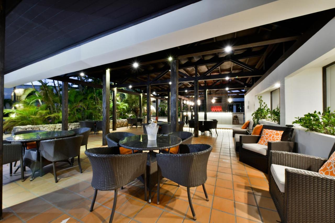 Talk Of The Town Beach Hotel & Beach Club By Gh Hoteles Oranjestad Zewnętrze zdjęcie