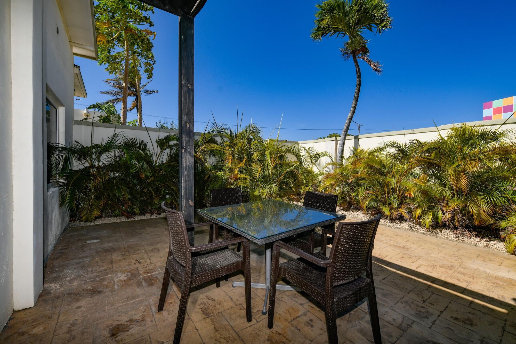Talk Of The Town Beach Hotel & Beach Club By Gh Hoteles Oranjestad Zewnętrze zdjęcie